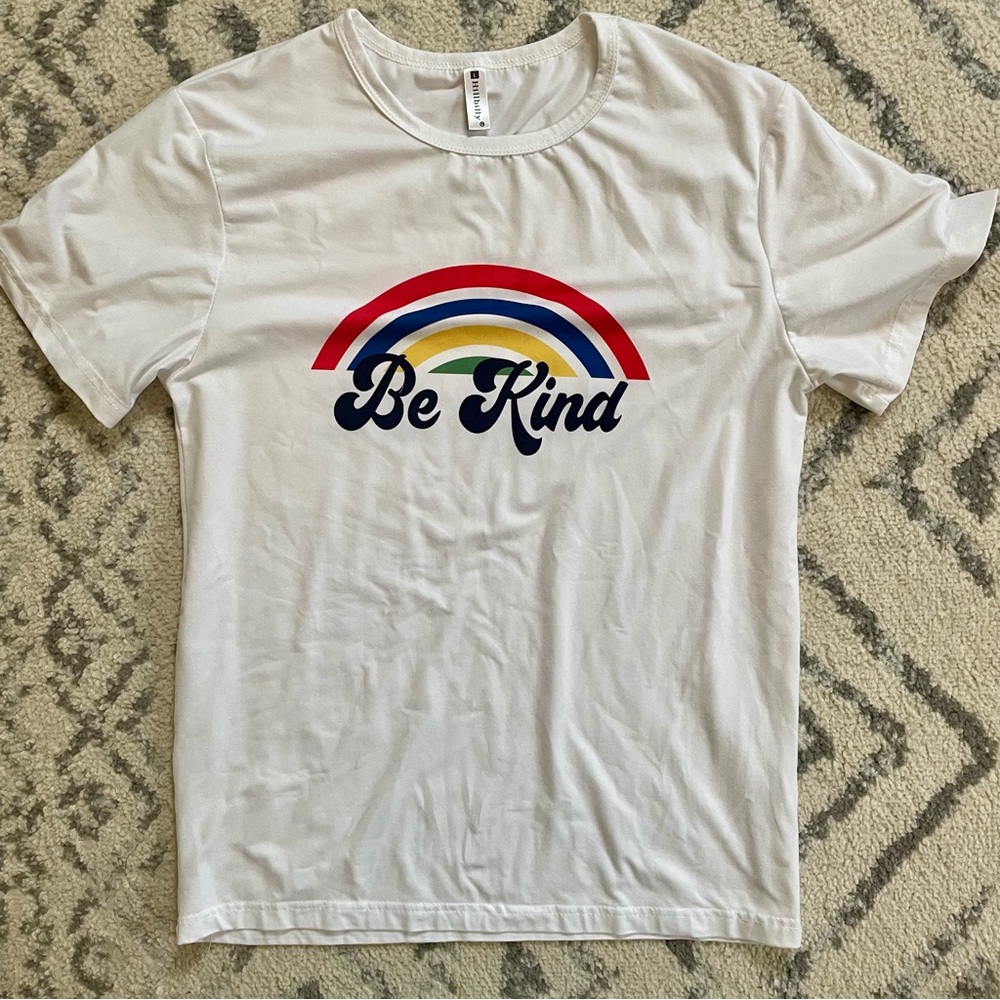 NWOT be kind rainbow t shirt